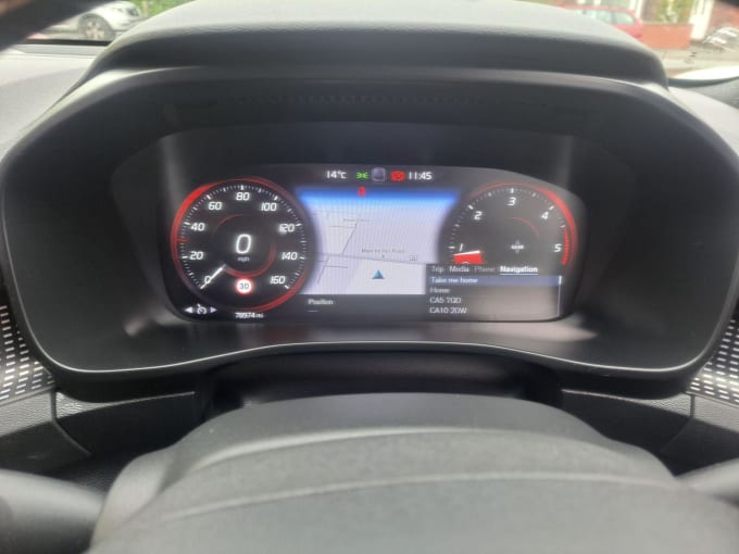 2025 Volvo Xc40