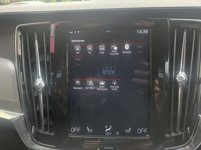 2025 Volvo V90