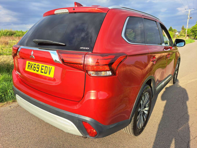 2025 Mitsubishi Outlander