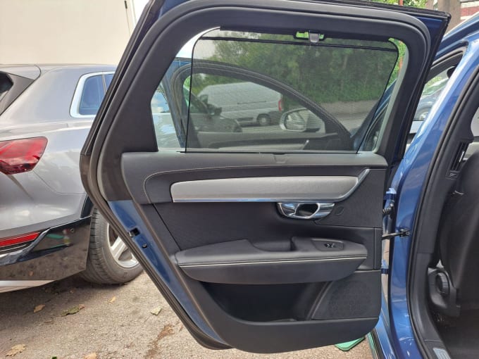 2025 Volvo V90