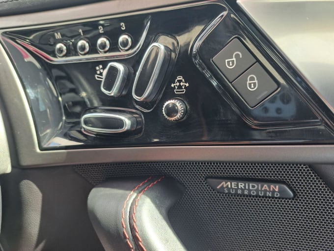 2025 Jaguar F-type