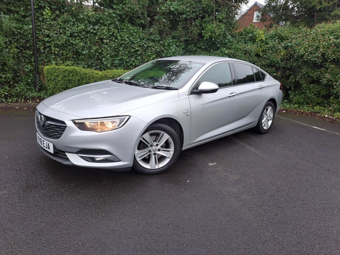 2025 Vauxhall Insignia