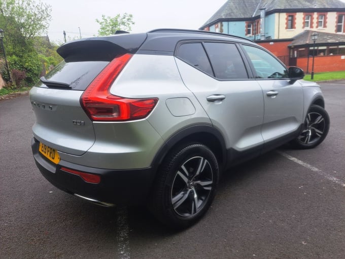 2025 Volvo Xc40