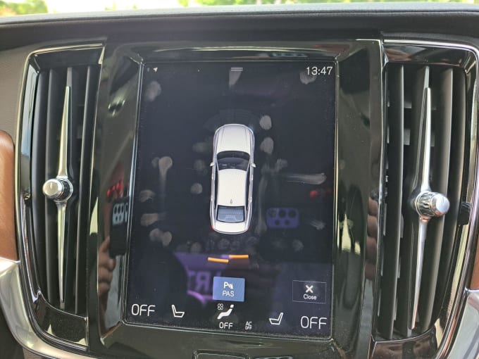 2025 Volvo S90