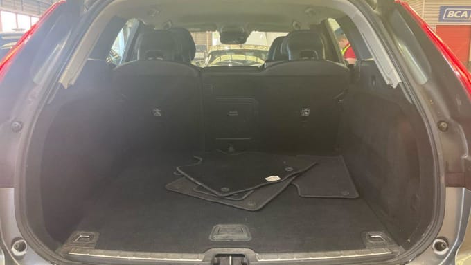 2025 Volvo Xc60