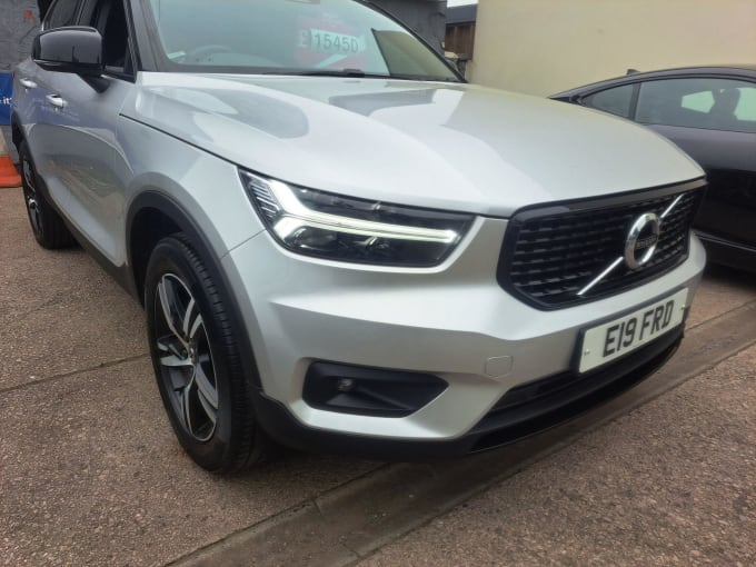 2025 Volvo Xc40