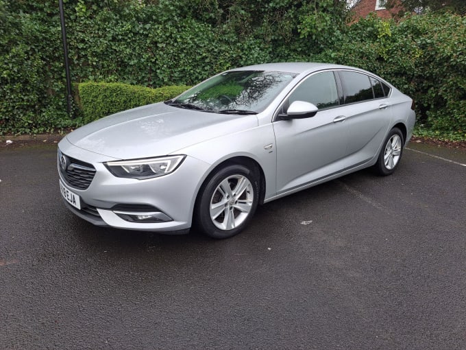 2025 Vauxhall Insignia