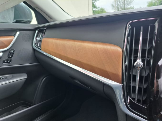 2025 Volvo S90