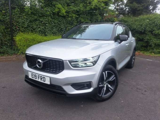 2025 Volvo Xc40