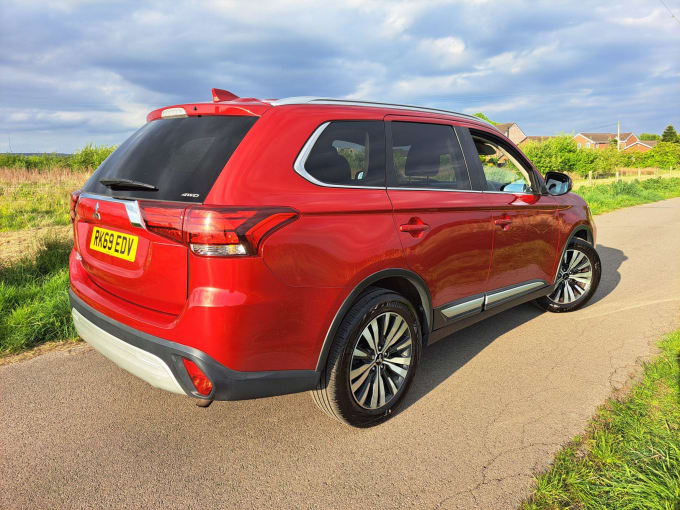 2025 Mitsubishi Outlander