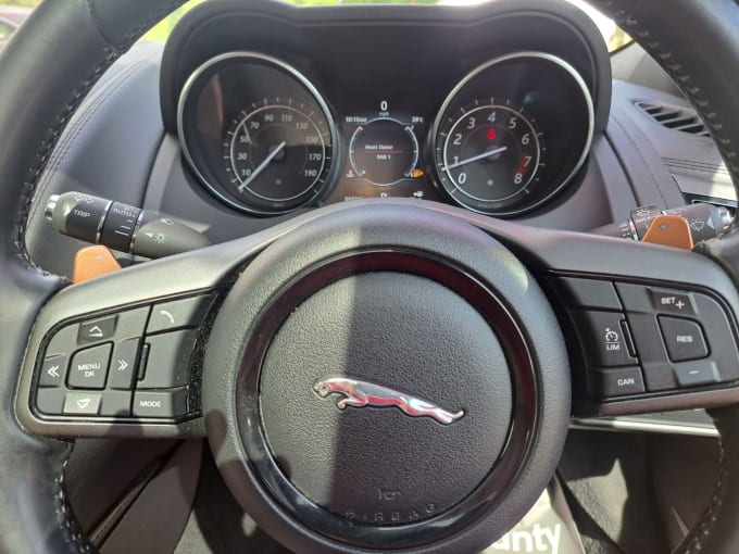 2025 Jaguar F-type