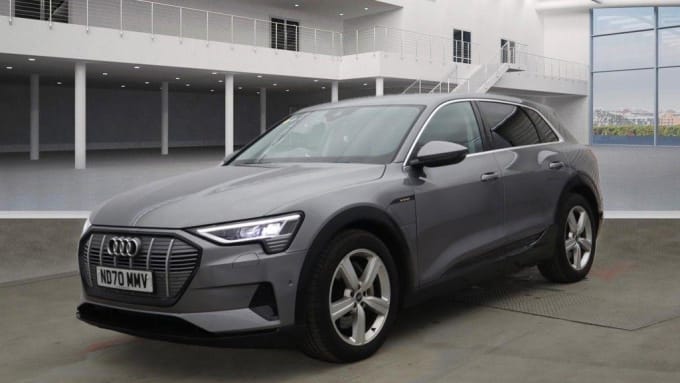 2025 Audi E-tron