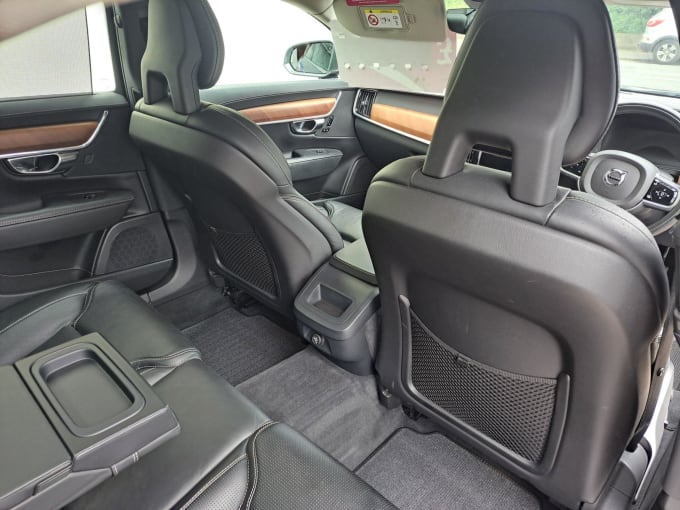 2025 Volvo S90