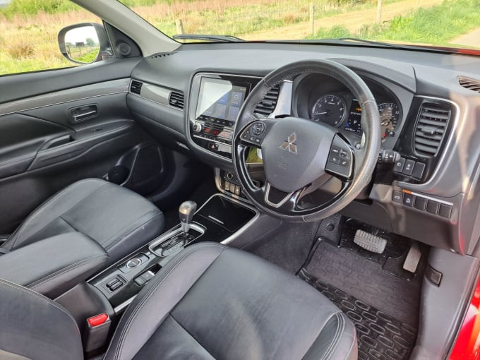 2025 Mitsubishi Outlander