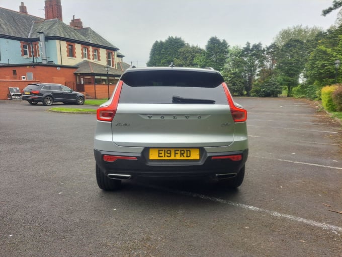 2025 Volvo Xc40