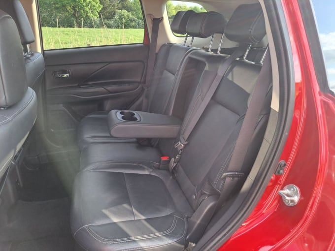 2025 Mitsubishi Outlander