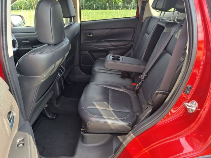 2025 Mitsubishi Outlander