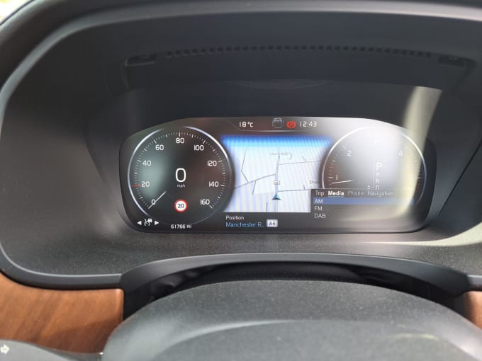 2025 Volvo S90