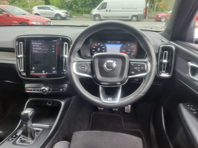 2025 Volvo Xc40