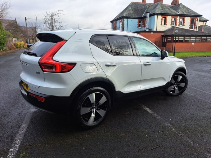 2025 Volvo Xc40