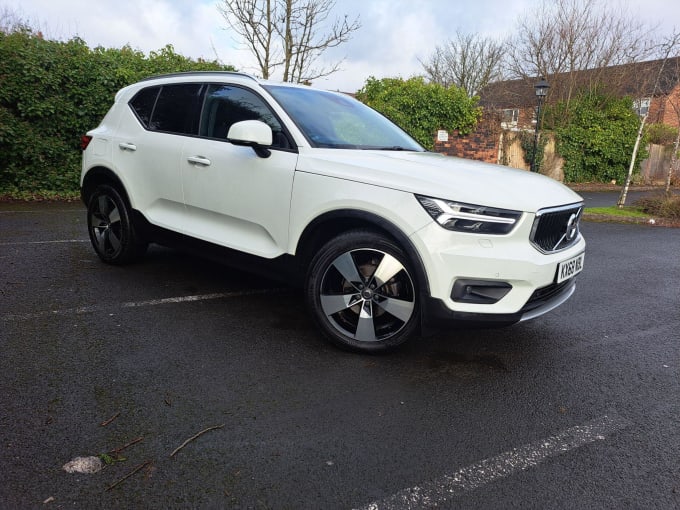 2025 Volvo Xc40