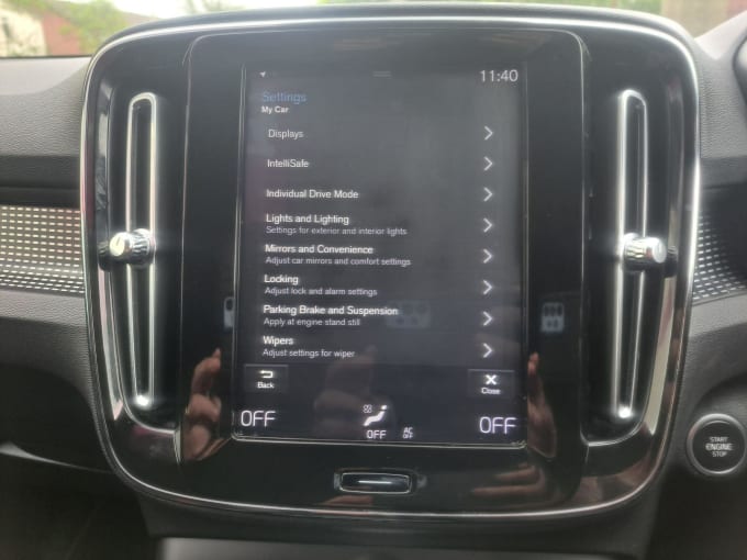 2025 Volvo Xc40