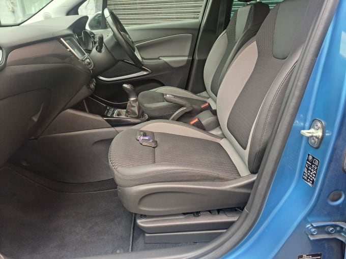 2025 Vauxhall Crossland X