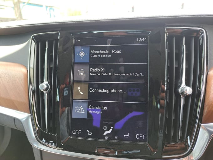 2025 Volvo S90