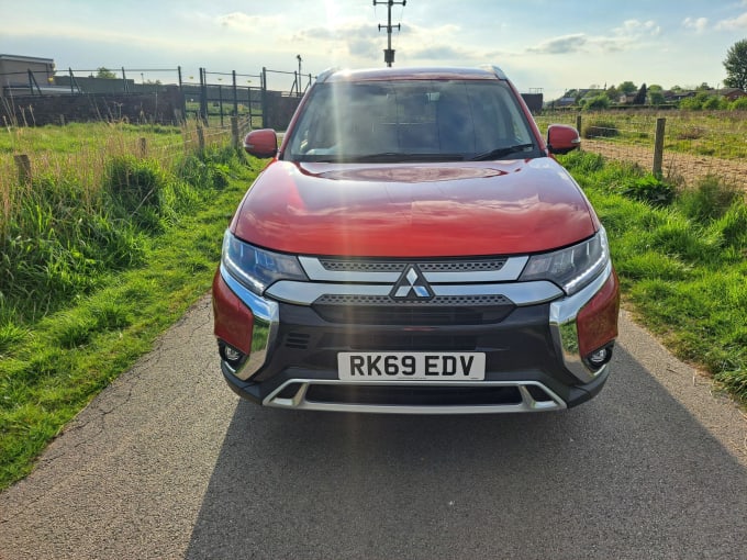 2025 Mitsubishi Outlander