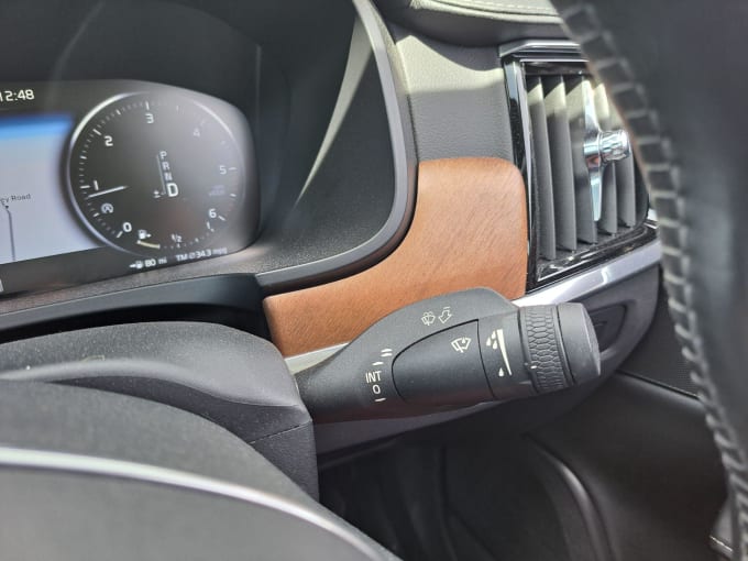 2025 Volvo S90