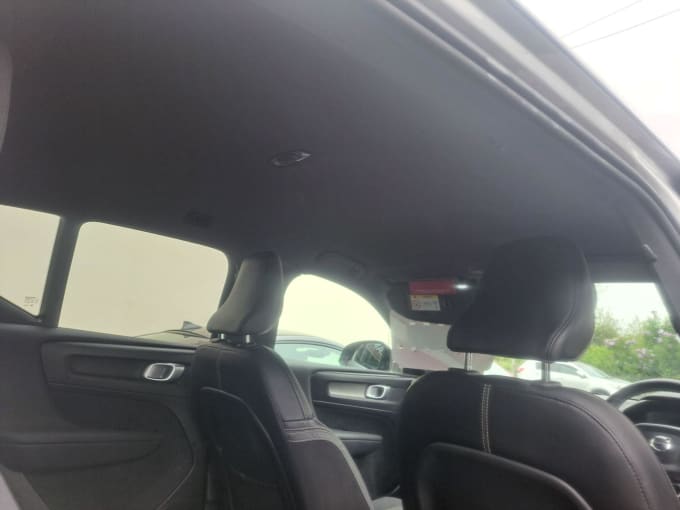 2025 Volvo Xc40