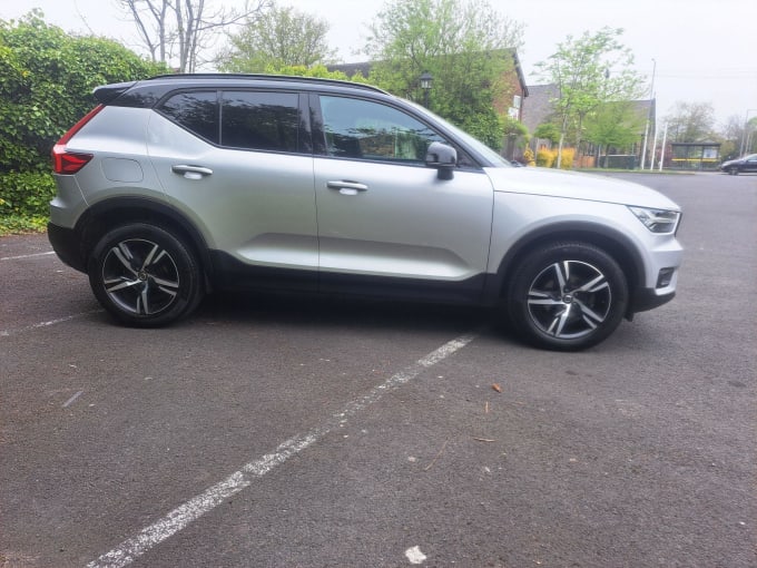 2025 Volvo Xc40