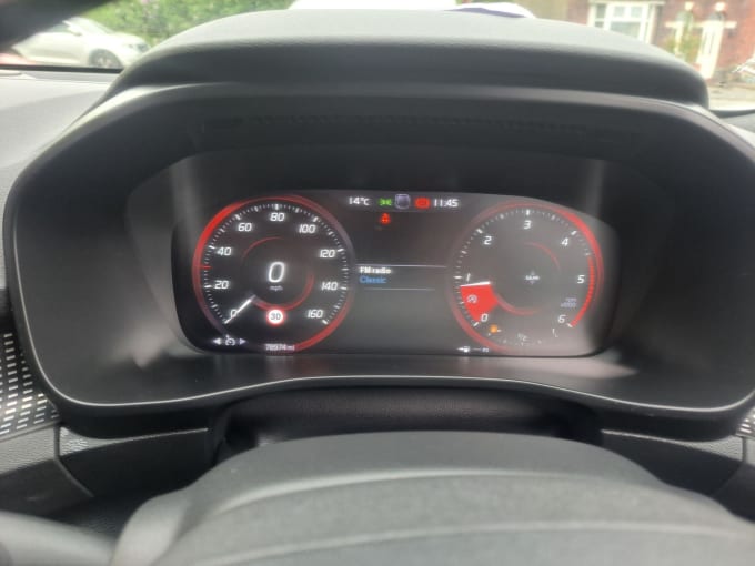 2025 Volvo Xc40