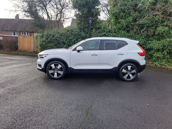 2025 Volvo Xc40