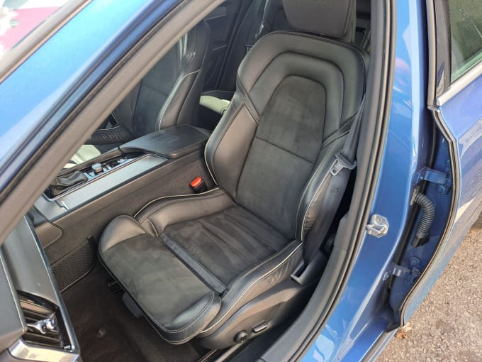 2025 Volvo V90