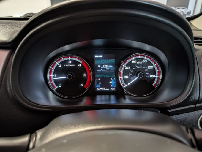2025 Mitsubishi L200