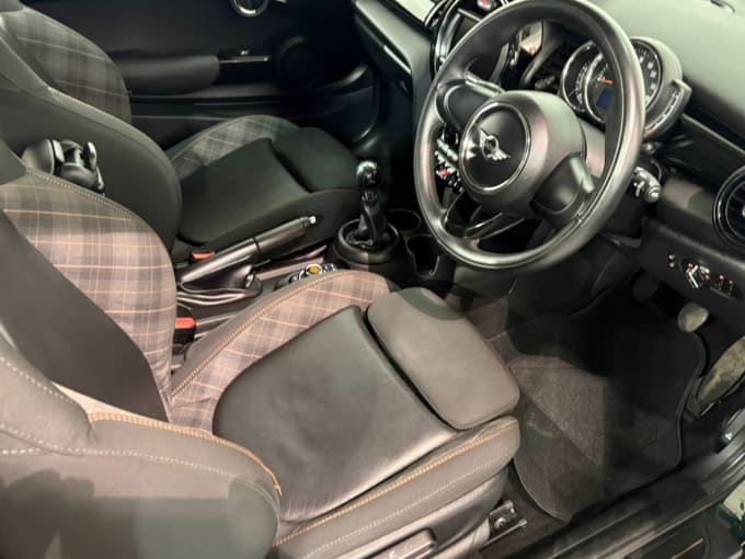 2025 Mini Hatch