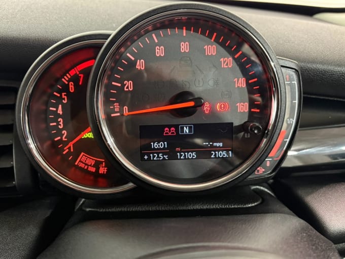 2025 Mini Hatch