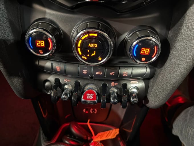 2025 Mini Hatch