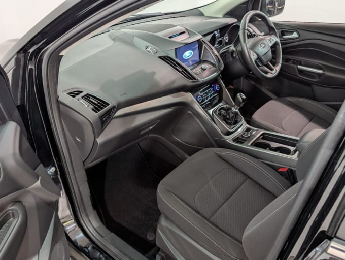 2025 Ford Kuga