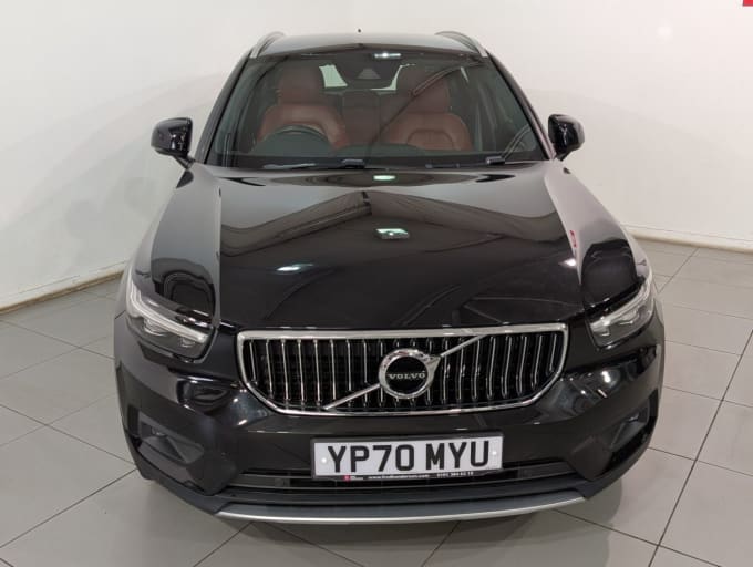 2025 Volvo Xc40