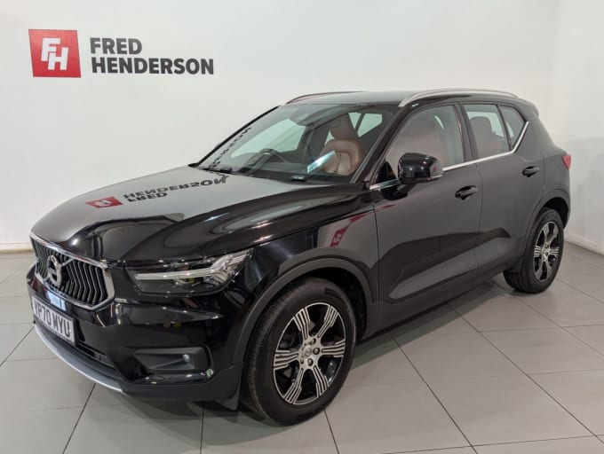 2025 Volvo Xc40
