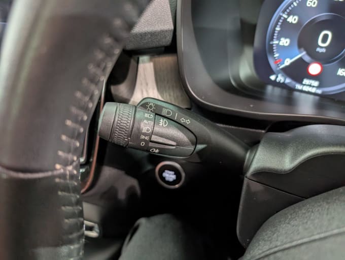 2025 Volvo Xc40