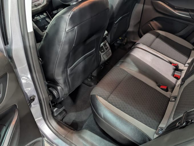 2025 Vauxhall Grandland X