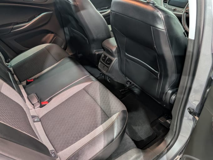 2025 Vauxhall Grandland X