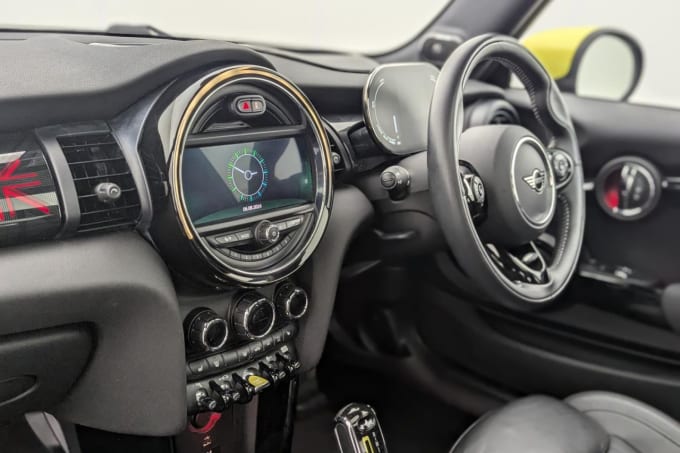 2024 Mini Hatch Cooper