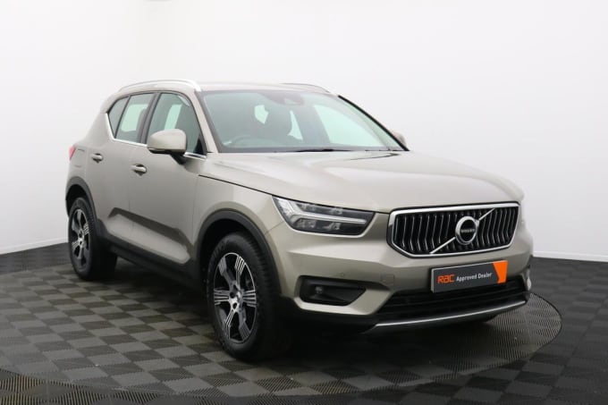 2024 Volvo Xc40