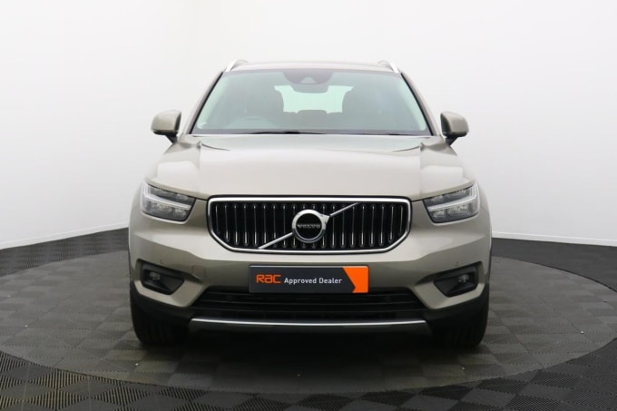 2024 Volvo Xc40