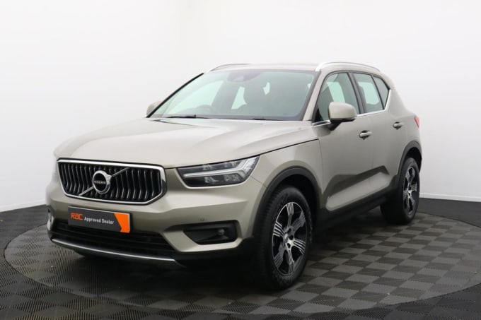 2024 Volvo Xc40