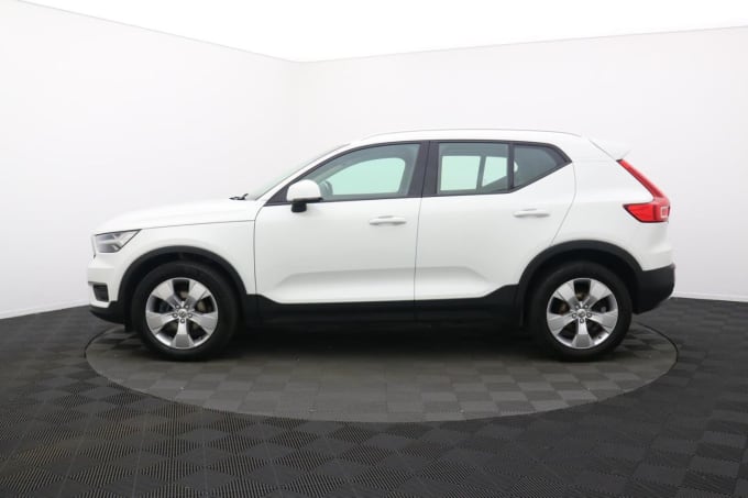 2024 Volvo Xc40